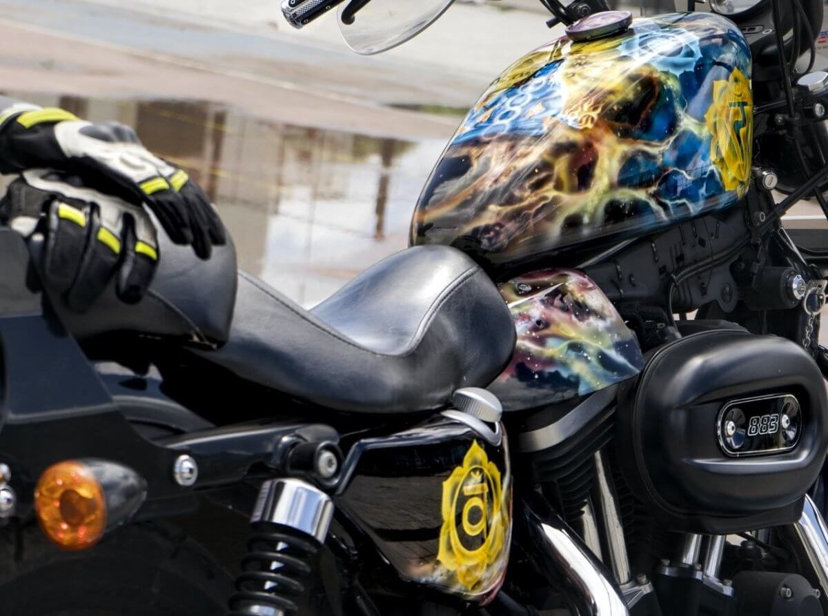 How To Differentiate Between Good Stickers And Bad Stickers For Your Motorcycle | Stickman Vinyls