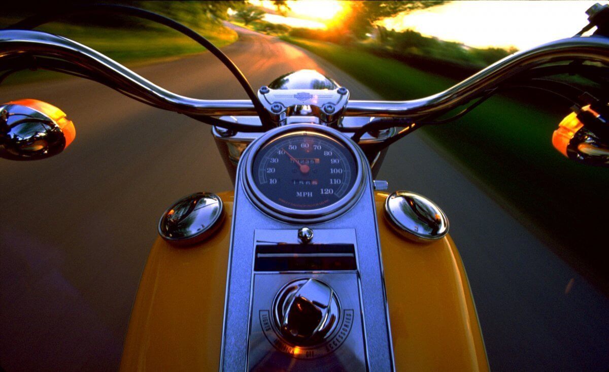 Choosing A Handlebar For Your Harley | Stickman Vinyls