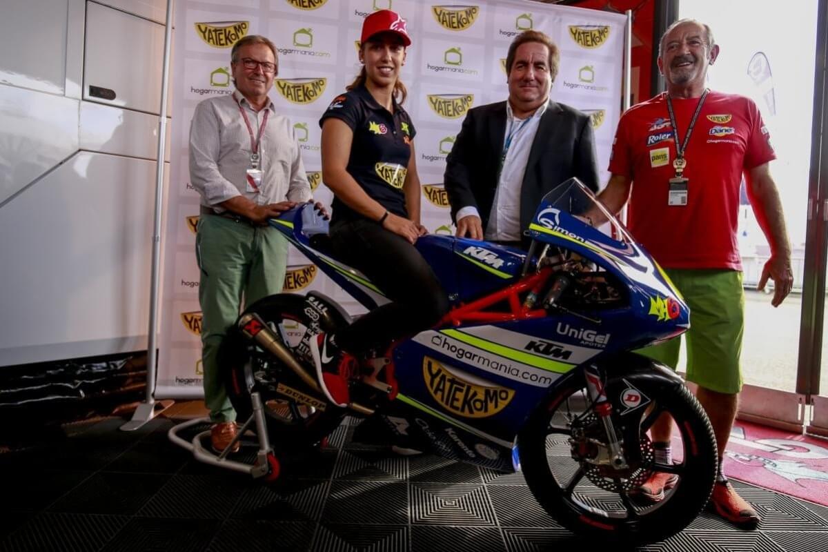 Beautiful Maria Lights Up MotoGP 2017 Paddock | Stickman Vinyls